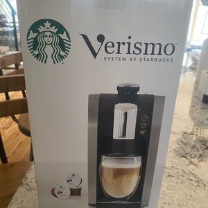 Starbucks Verismo System in Black and Silver